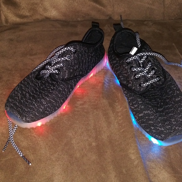 Kids 2 - Picture 1 of 2